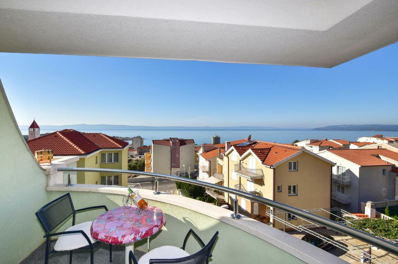 Apartmani Roso Макарска Экстерьер фото
