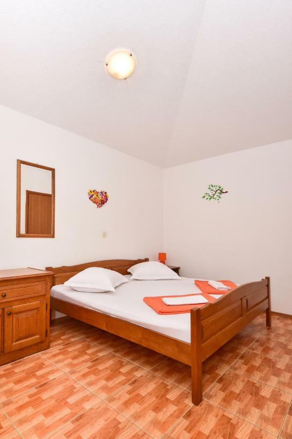 Apartmani Roso Макарска Экстерьер фото