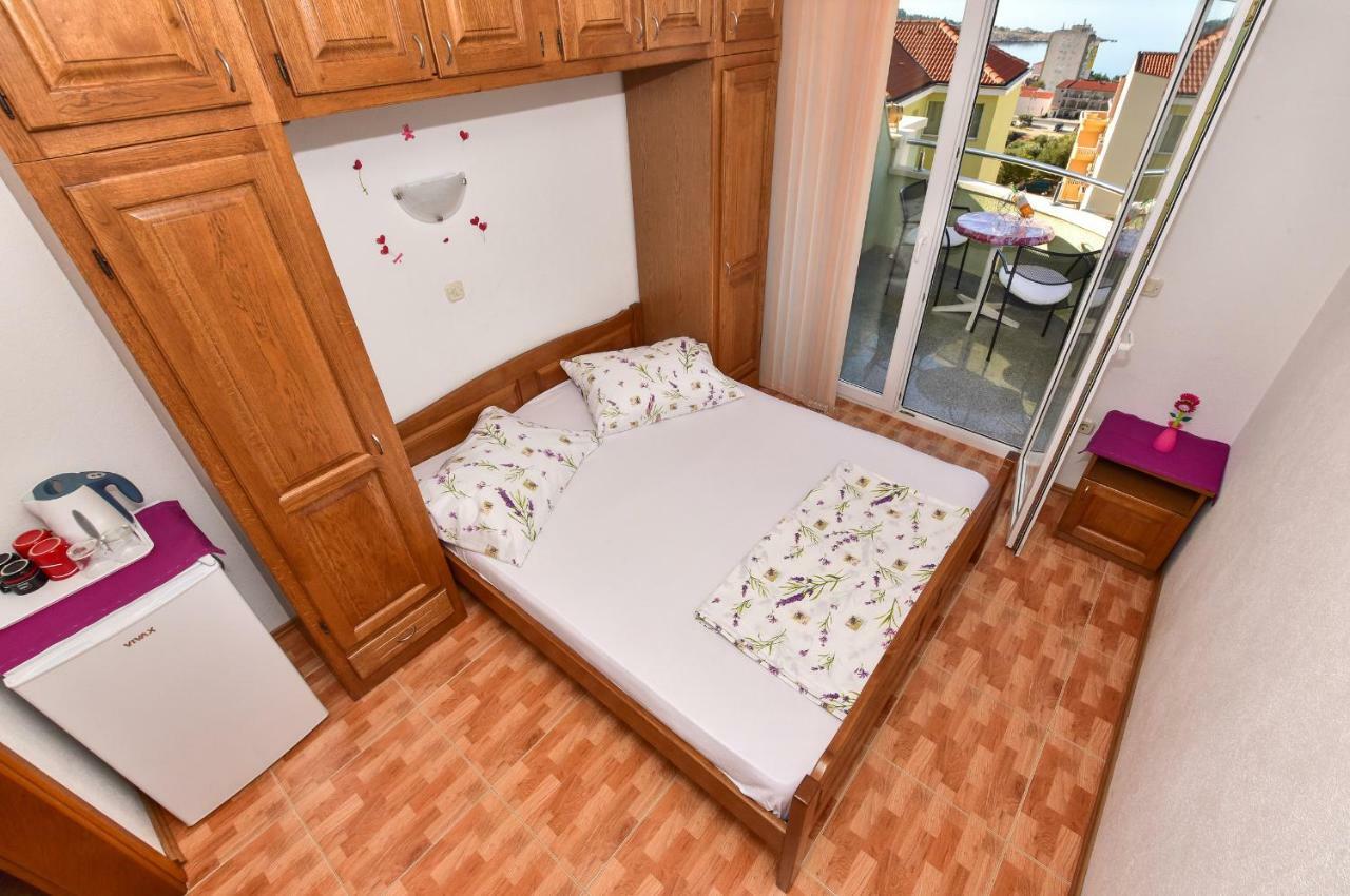 Apartmani Roso Макарска Экстерьер фото