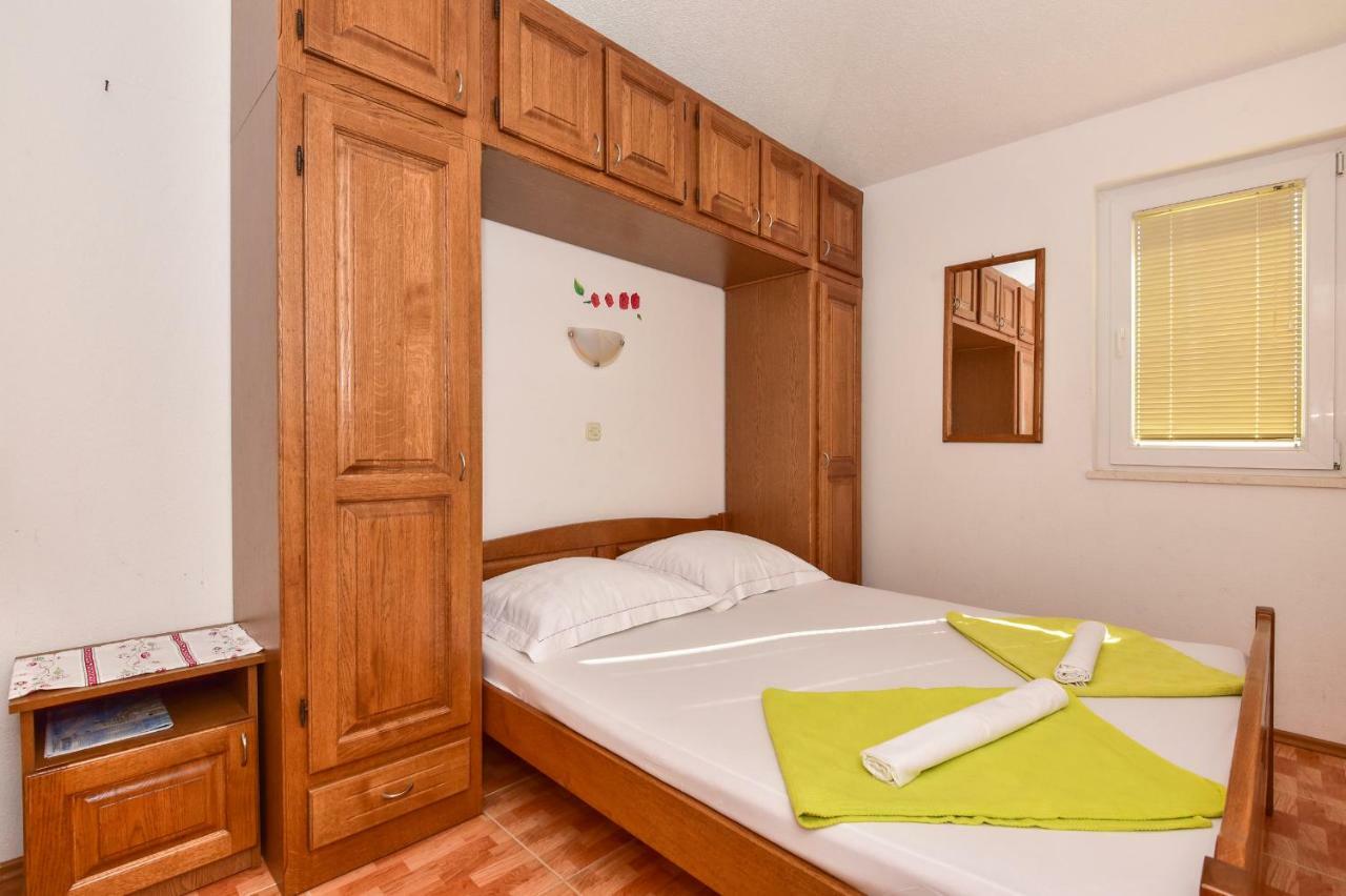 Apartmani Roso Макарска Экстерьер фото