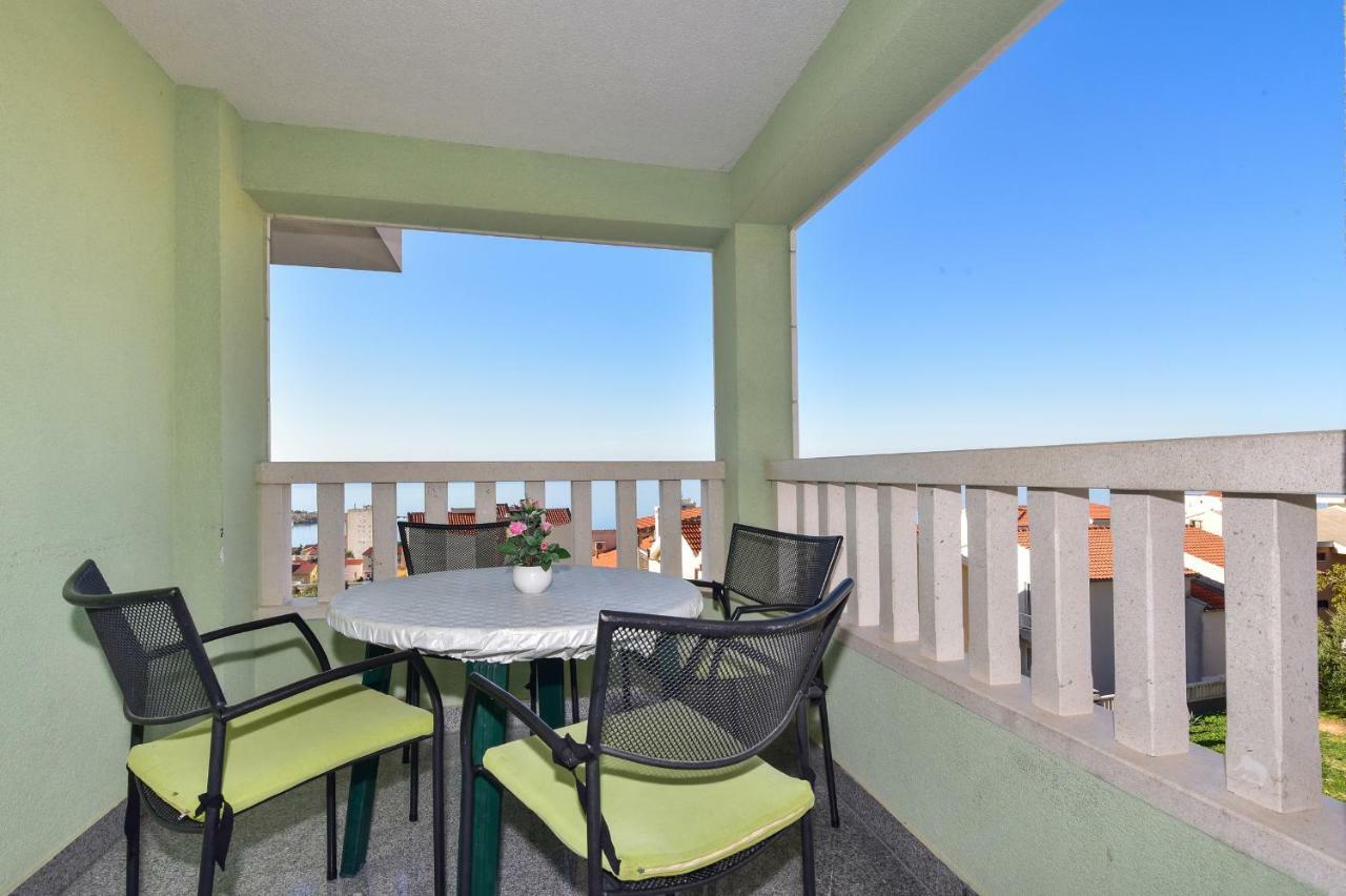 Apartmani Roso Макарска Экстерьер фото